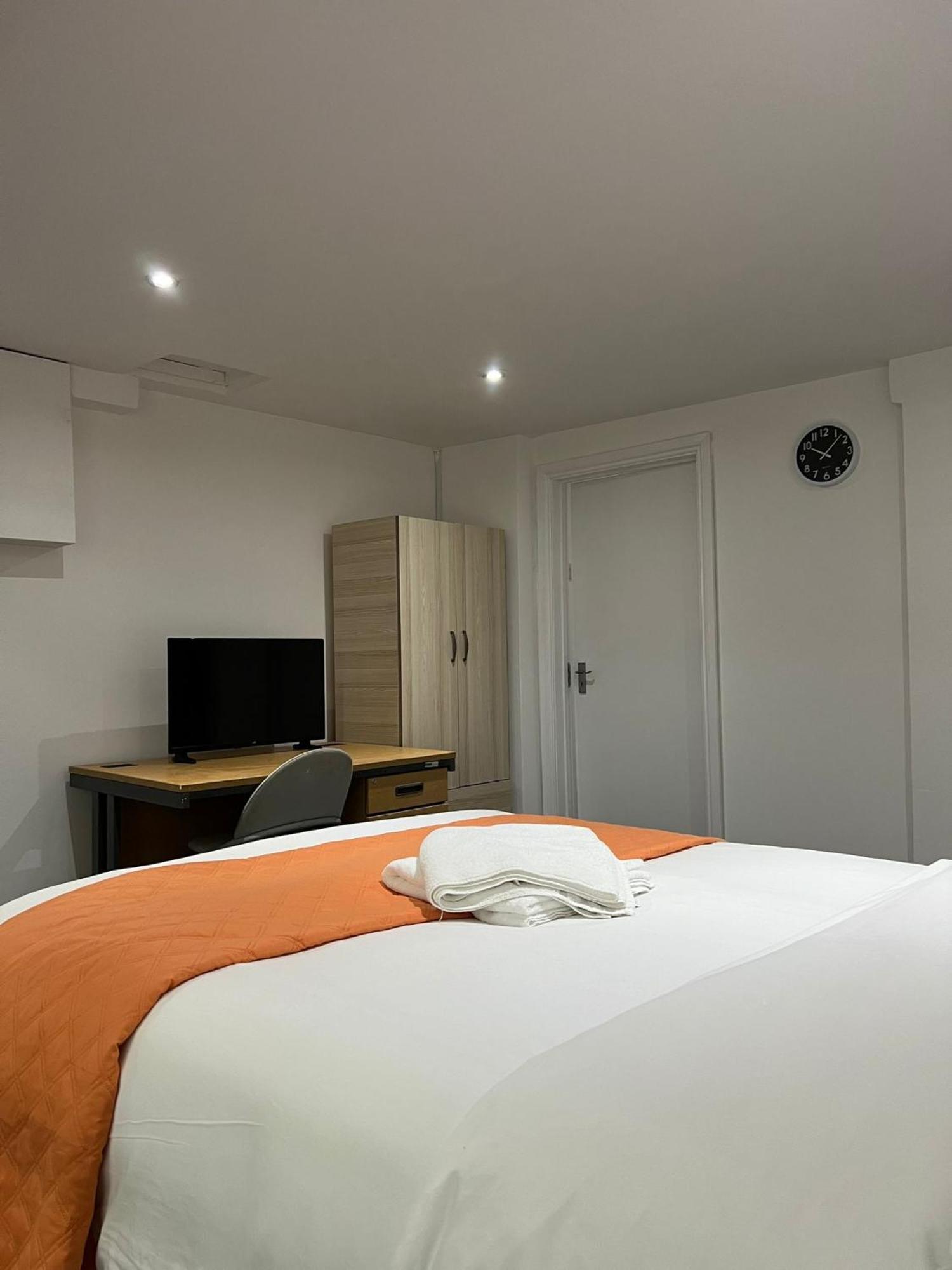 Starlet Manor Park Apartment London Exterior photo