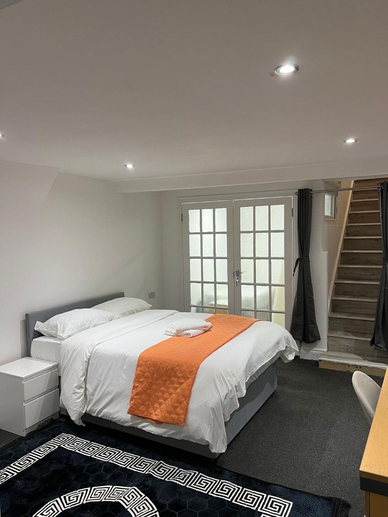 Starlet Manor Park Apartment London Exterior photo